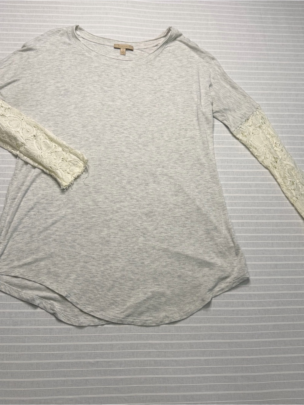 🤍 Anthropologie Bordeaux Lace Sleeve Top – S/P